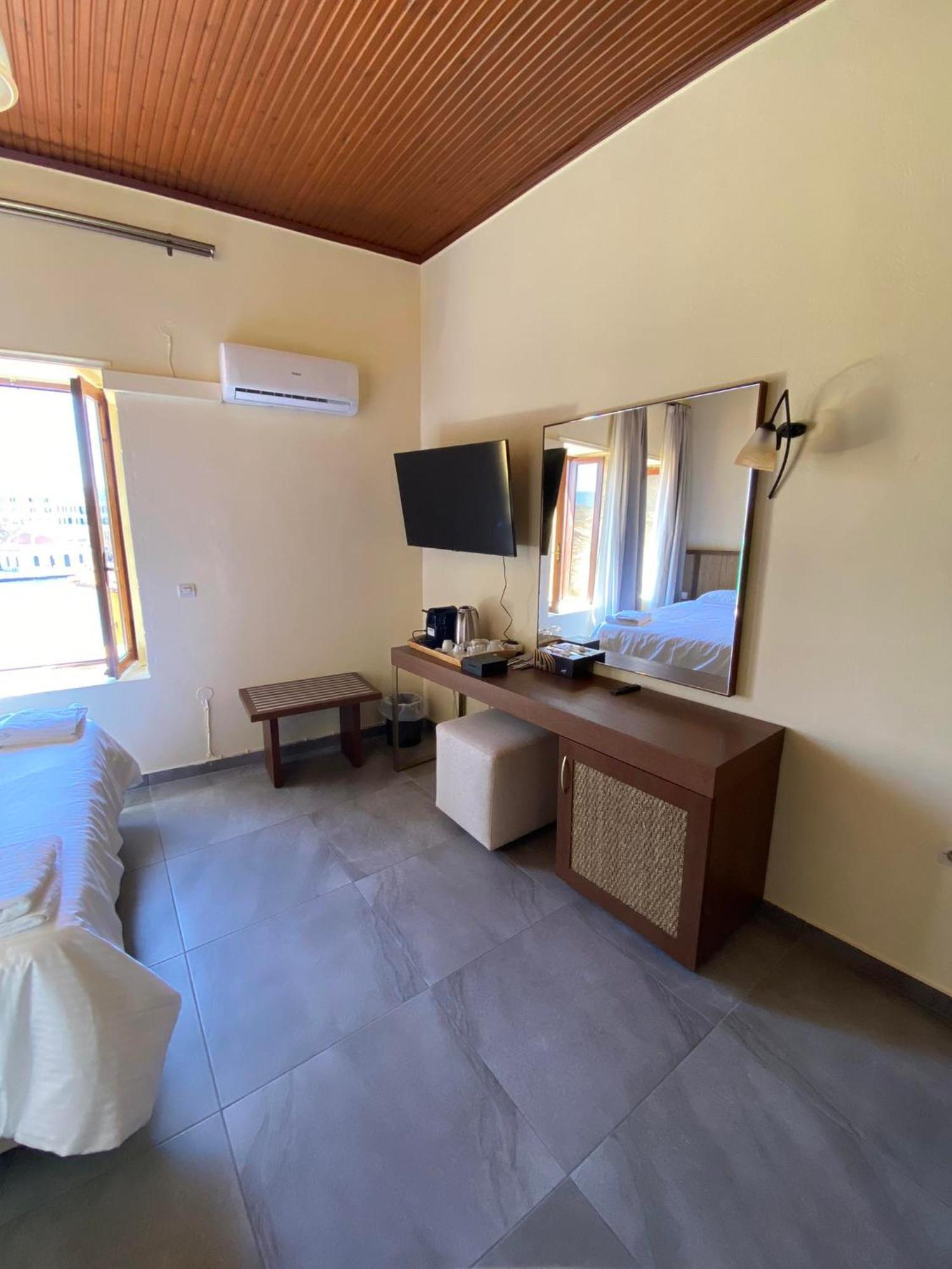 Helena 3* La Canea
